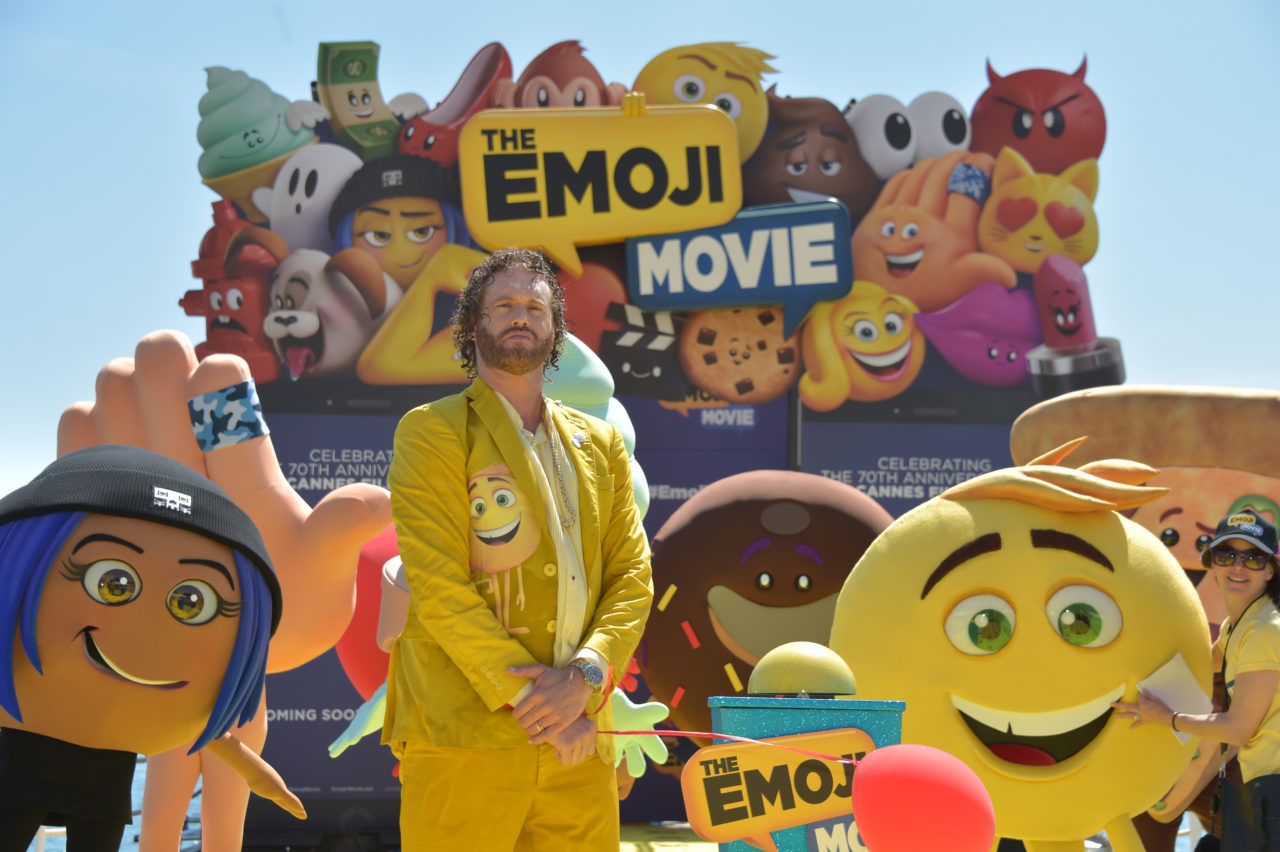  The Emoji Movie Wins Razzie Award For Worst Movie Of 2017