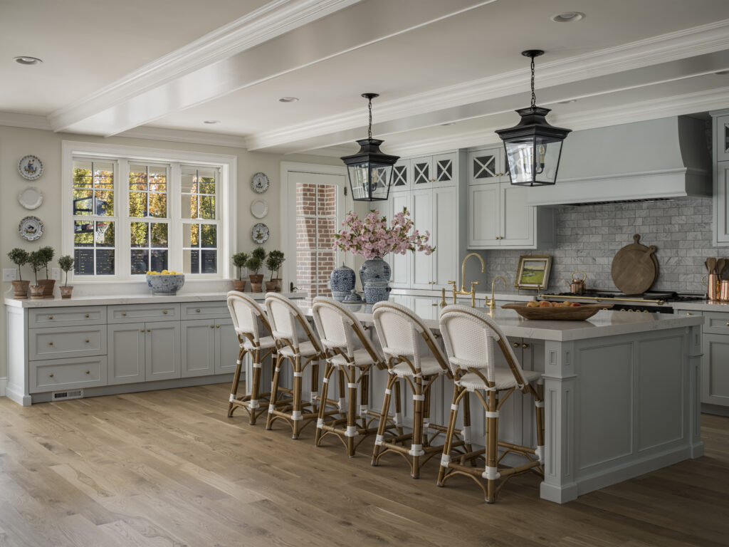No need to remodel, just add kitchen décor! 5 finishing touches that ...